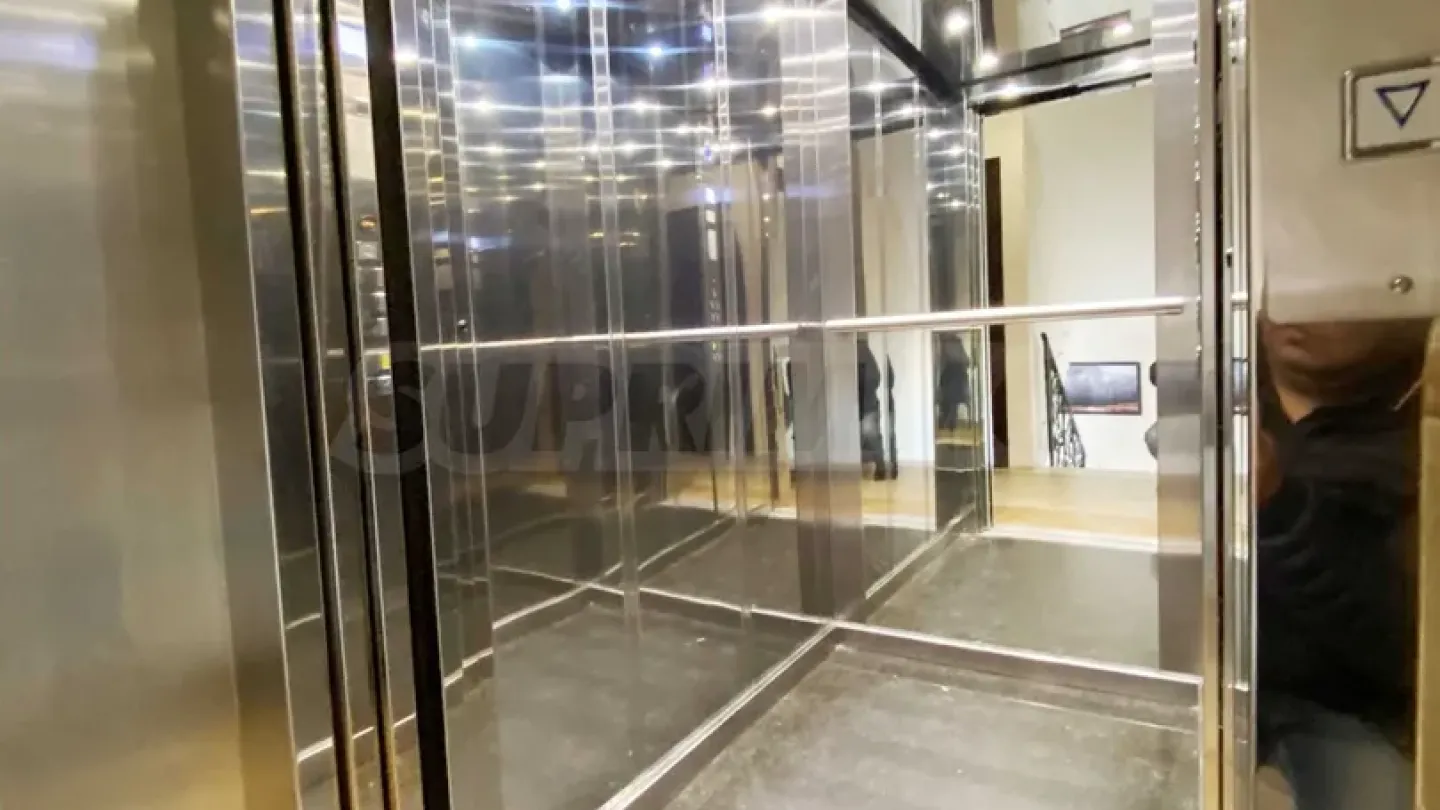 Stylish Two-Bedroom Apartment Near Bunardzhik Park, Plovdiv - Image 1