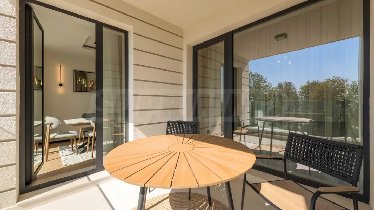 Spacious, Fully Furnished Apartment in Varna's Sea Garden - Image 1