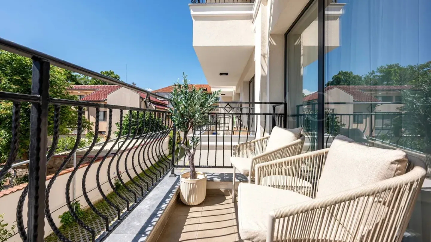 Stylish Fully Furnished Apartment in Plovdiv's Heart – 67m2 - Image 2