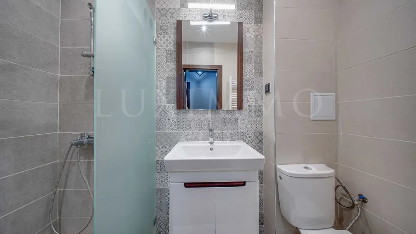 Spacious Fully Furnished Apartment Near Paradise Mall, Sofia - Image 4