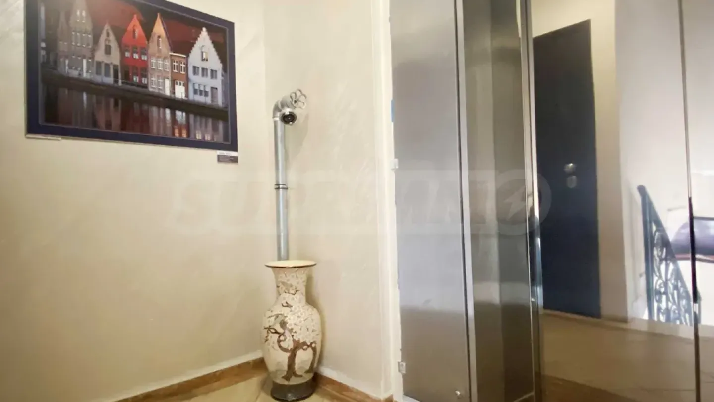 Stylish Two-Bedroom Apartment Near Bunardzhik Park, Plovdiv - Image 4