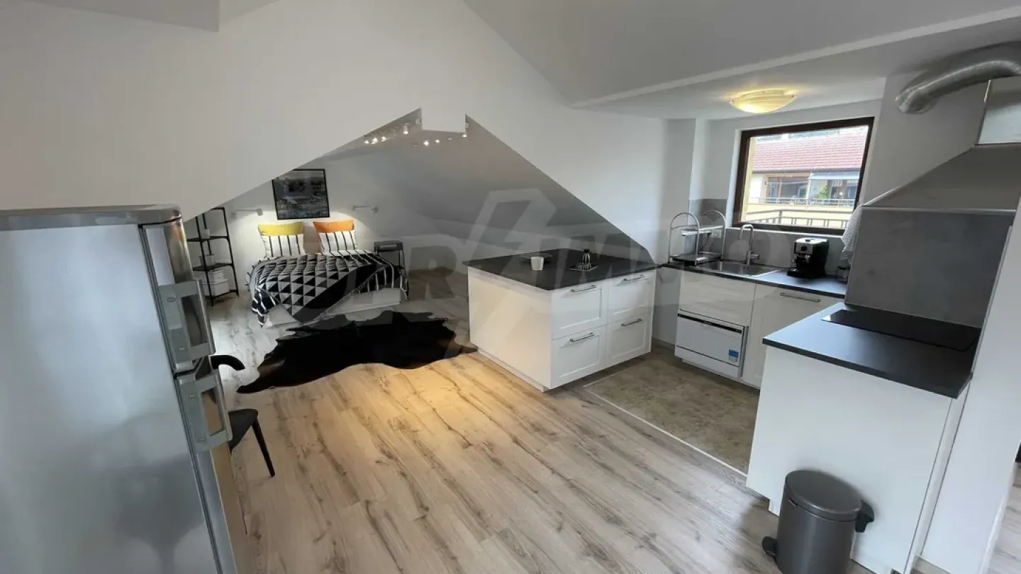 Stylish Fully Furnished Studio Apartment in Varna's Central District - Image 5