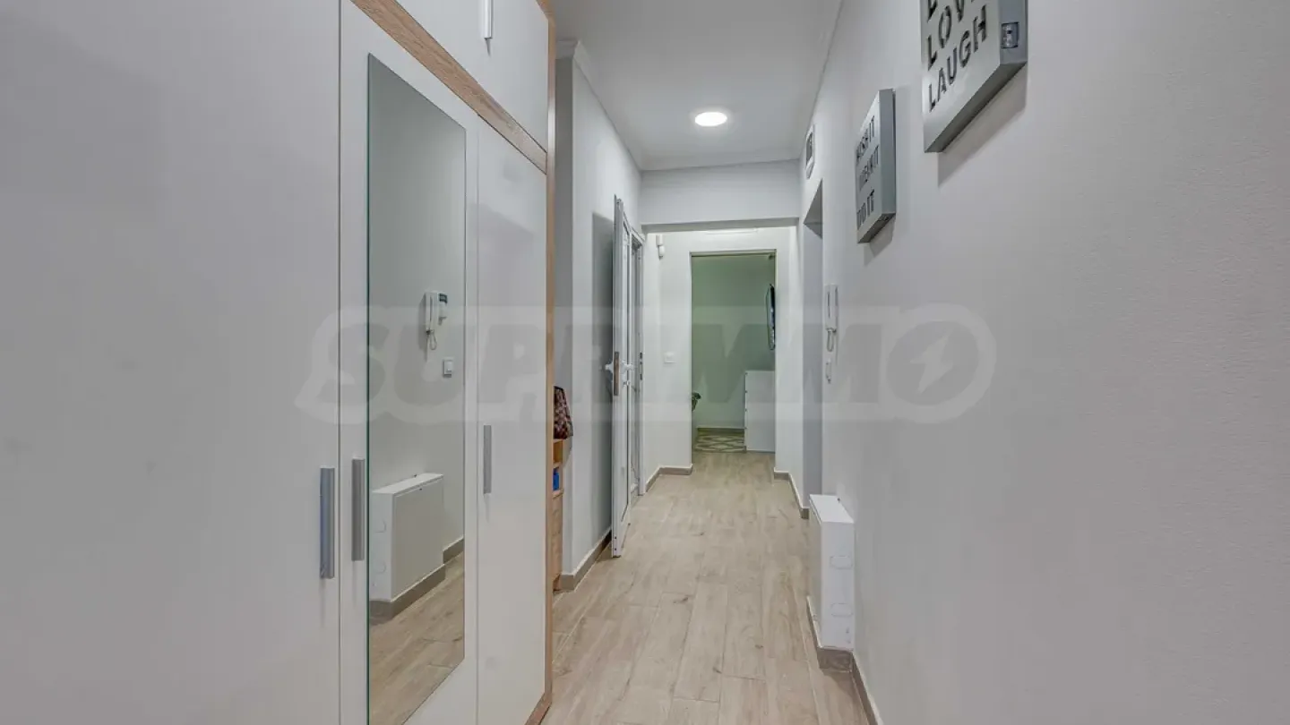 Spacious, Fully Furnished Apartment in Sofia's Polygon District - Image 4