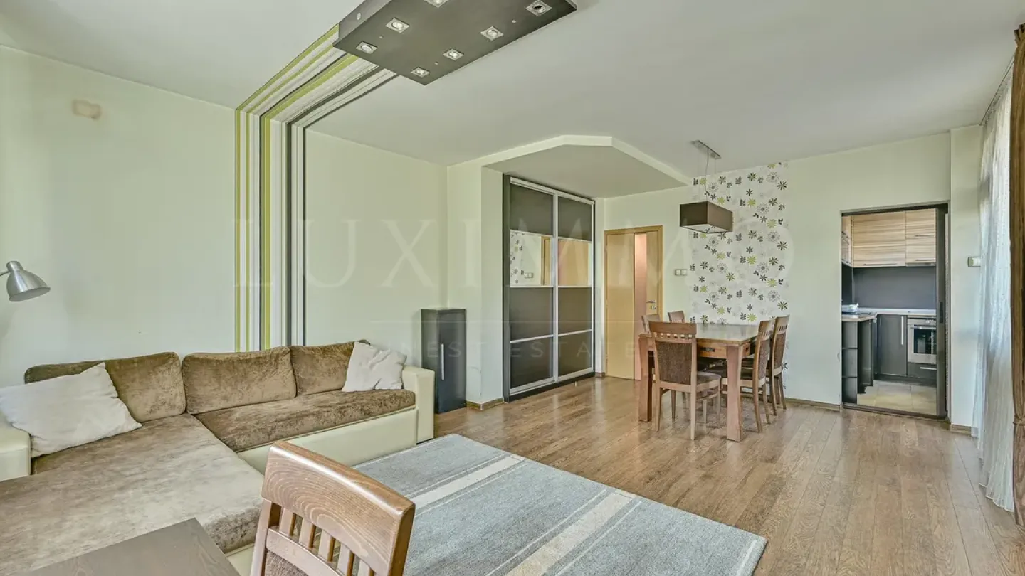 Spacious Fully Furnished Apartment Near South Park, Sofia - Image 4