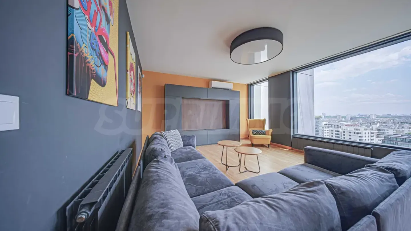 Spacious Fully Furnished Apartment with Stunning City & Mountain Views - Image 3