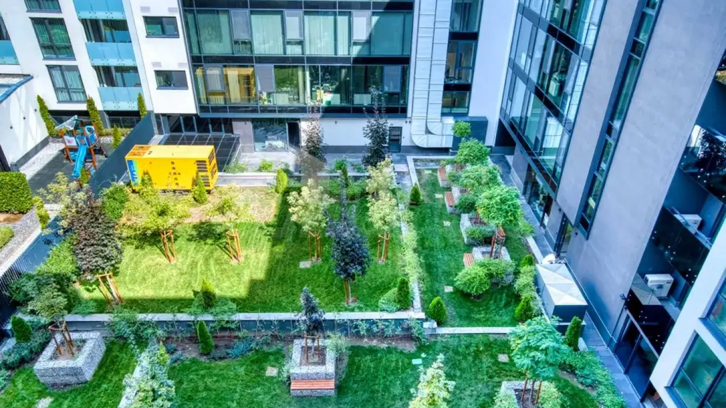 Spacious 2-Bedroom Apartment in Sofia, Greece - Image 4