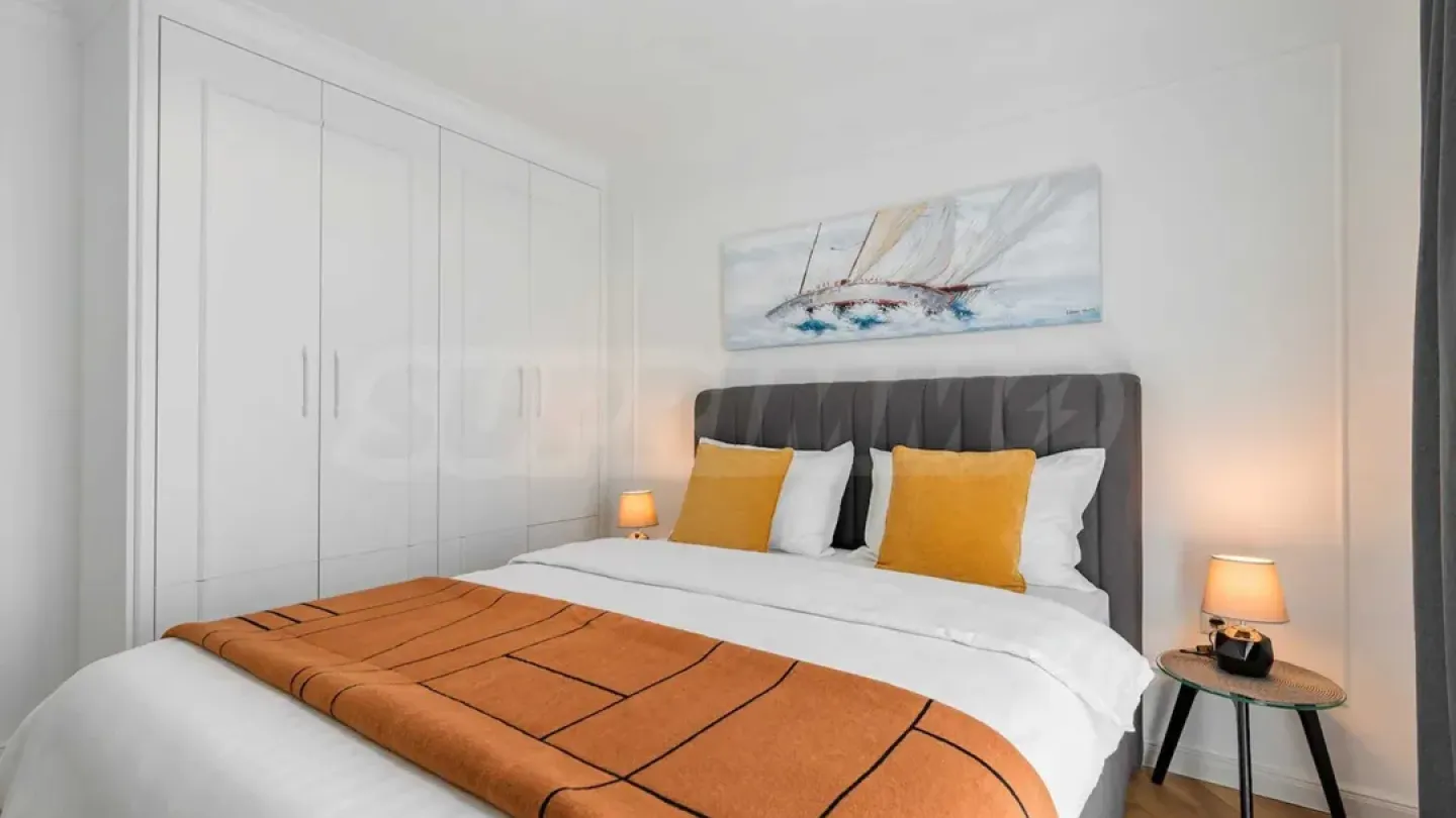 Luxury Varna Apartment - Fully Furnished, Prime Location - Image 1