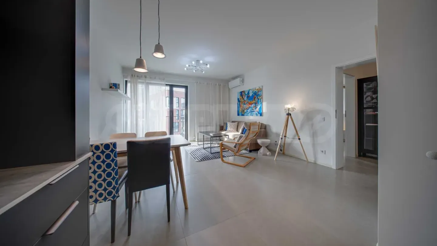 Spacious, Furnished Apartment in Sofia with Parking - Image 5