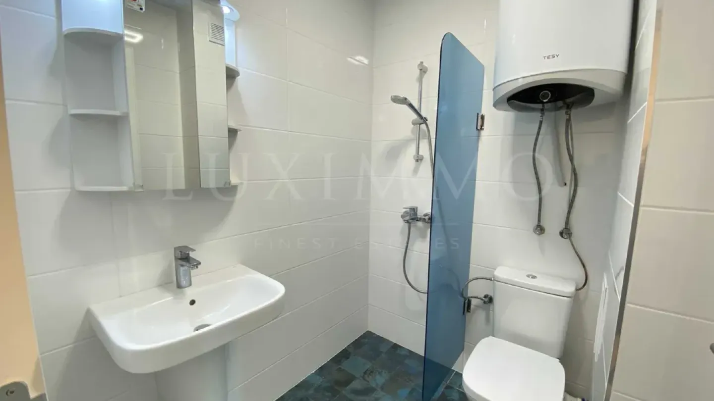 Sea View One-Bedroom Apartment in Varna's "Briz" District - Image 5