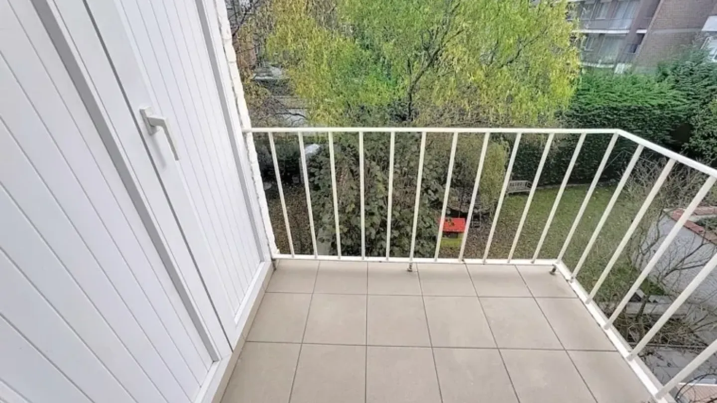 Stylish Brussels Apartment Near Place d’Arezzo – 2 Bedrooms - Image 4