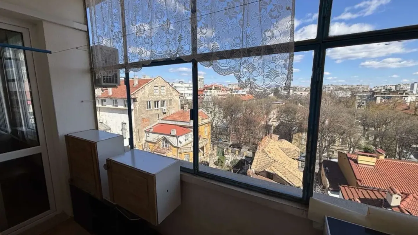 Stylish Fully Furnished Apartment in Stara Zagora's Top Center - Image 4