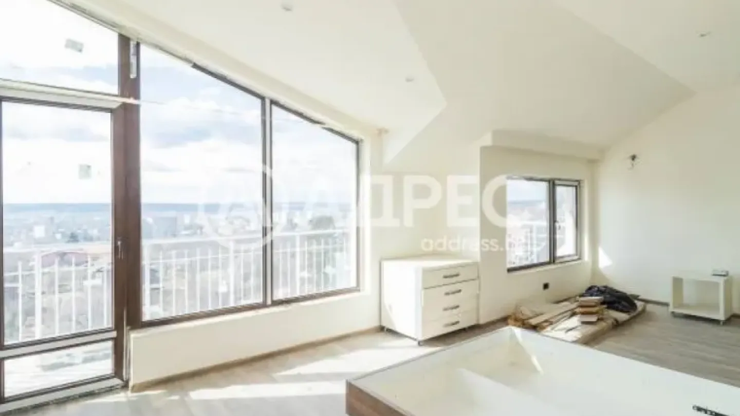 Spacious Villa with Sea Views - 6 Bedrooms, Varna, Bulgaria - Image 1