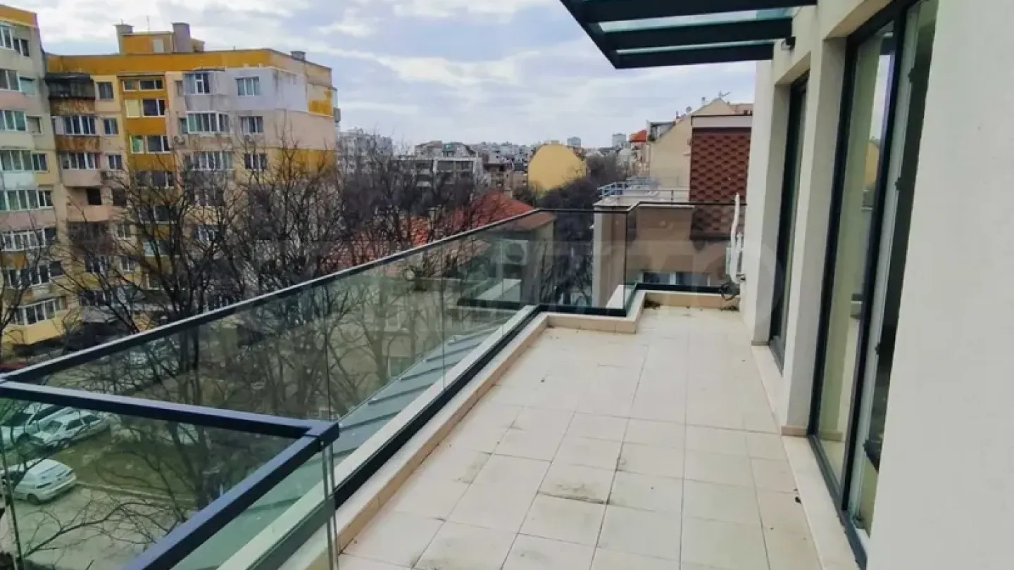 Spacious Levski Maisonette - Varna, Bulgaria, 117m2 - Image 3