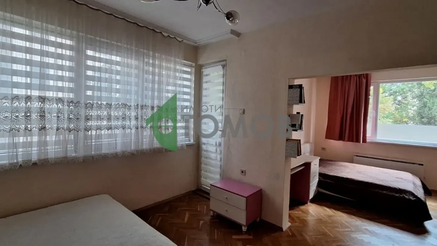 Spacious Fully Furnished 3-Bedroom Apartment in Old Town, Stara Zagora - Image 3