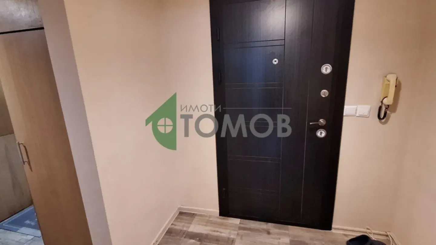 Bright Two-Bedroom Apartment in Stanitionna Gradina, Stara Zagora - Image 1