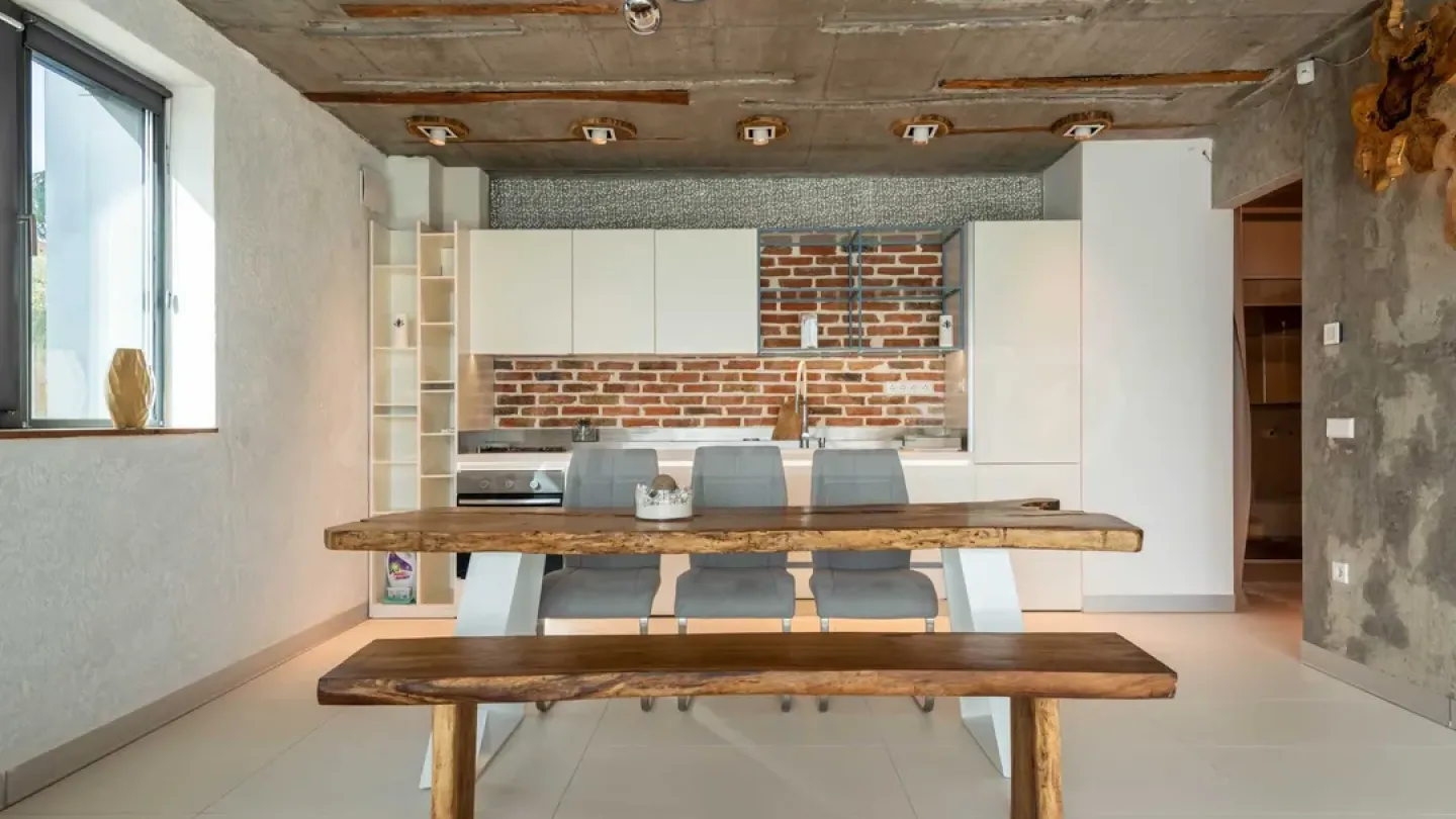 Smart Apartment in Varna with Sea View - Image 4