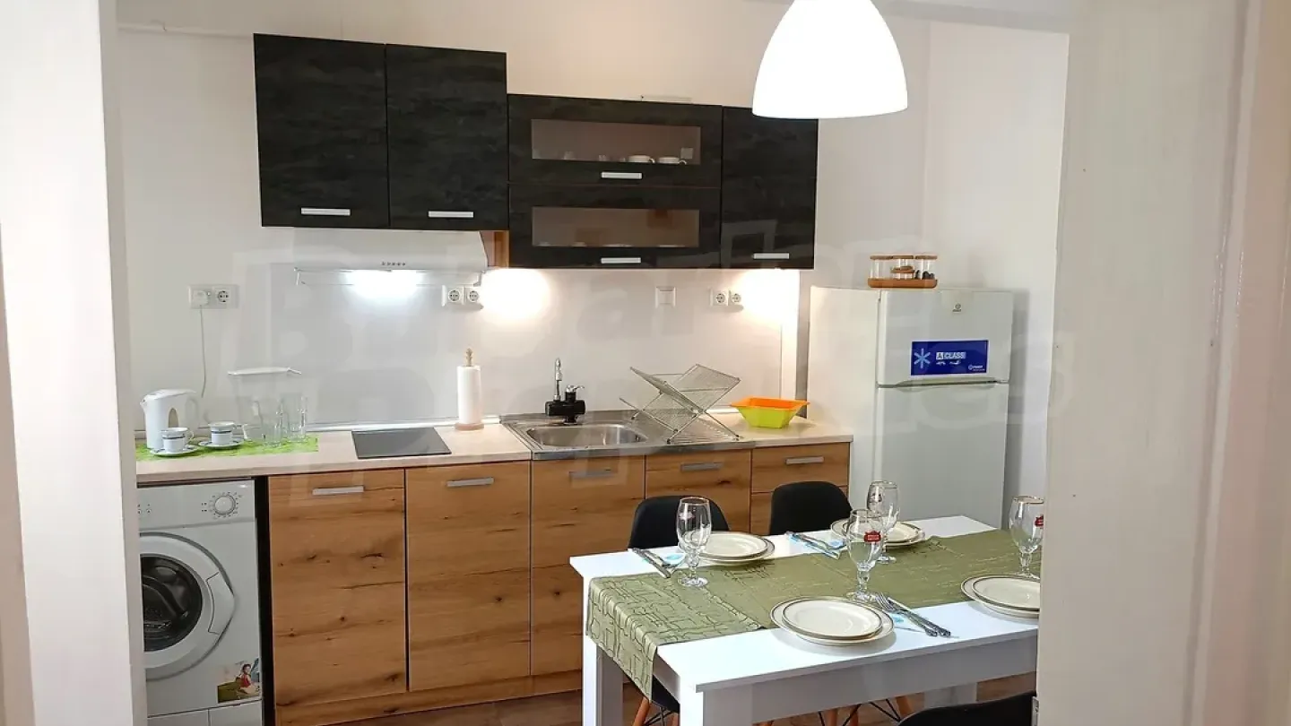 Stylish Varna Apartment: Fully Furnished, Prime Location, 77m2 - Image 5