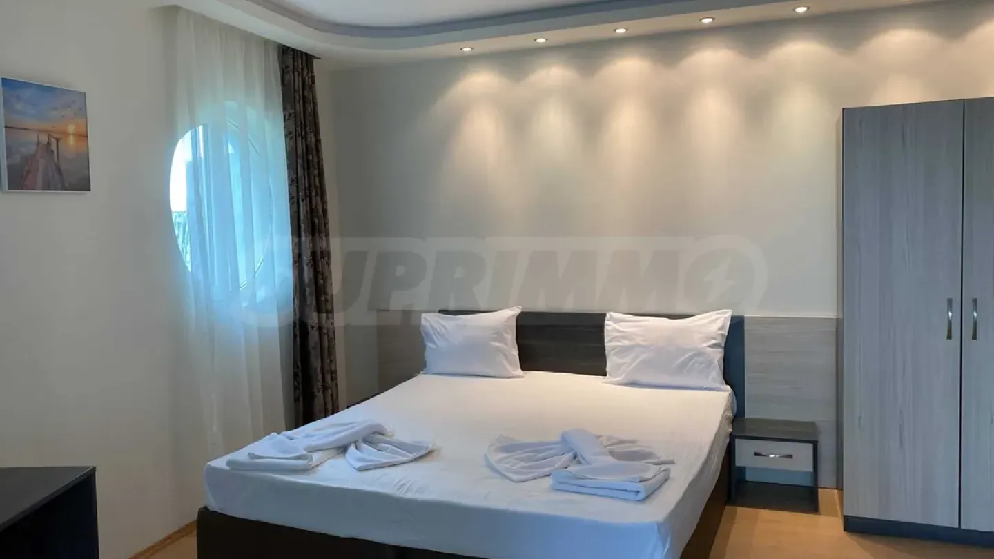 Fully Furnished 1-Bedroom Apartment by the Beach in Sinemorets - Image 1