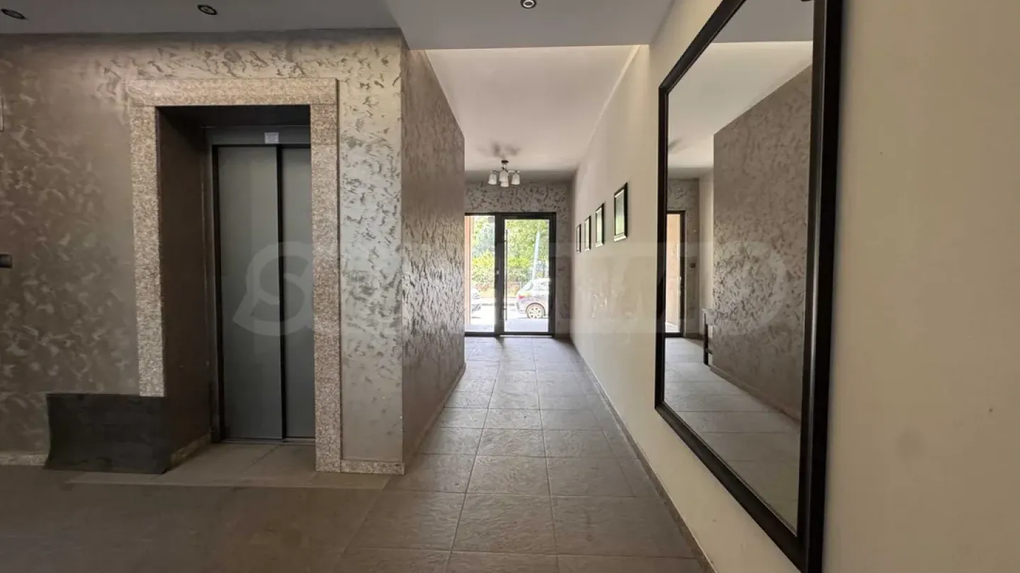 Spacious 3-Bedroom Apartment - Mariitsa Blvd, Plovdiv - Image 2