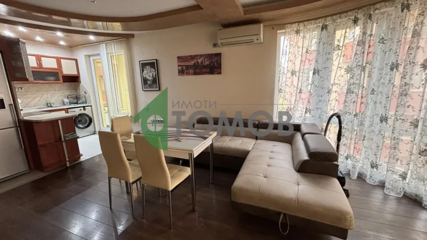 Spacious Fully Furnished Three-Bedroom Apartment in Stara Zagora - Image 5