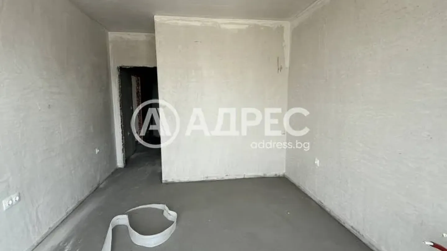 Spacious 3-Bedroom Apartment in New Complex, Plovdiv, Bulgaria - Image 4