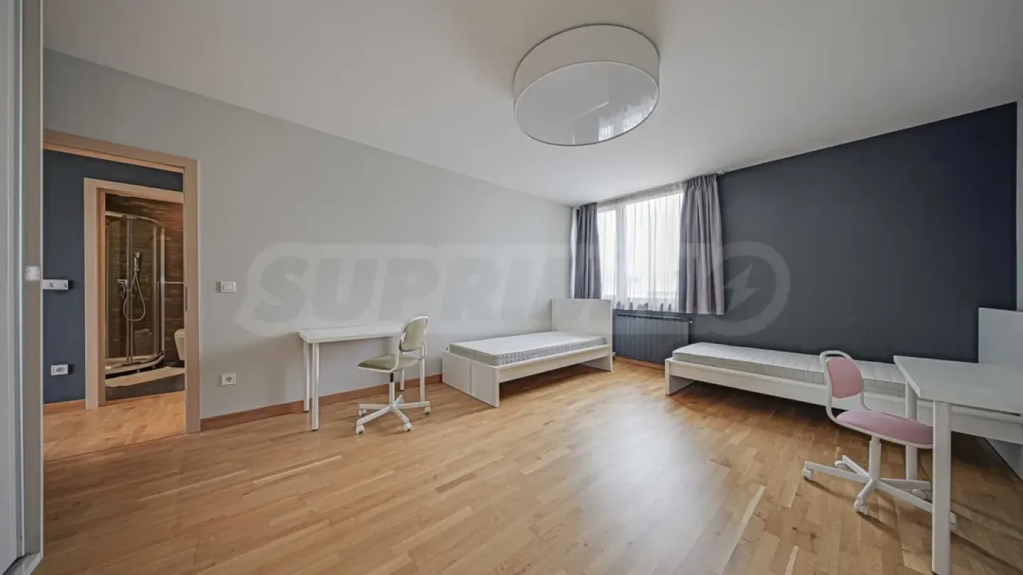 Spacious Fully Furnished Apartment with Stunning City & Mountain Views - Image 4