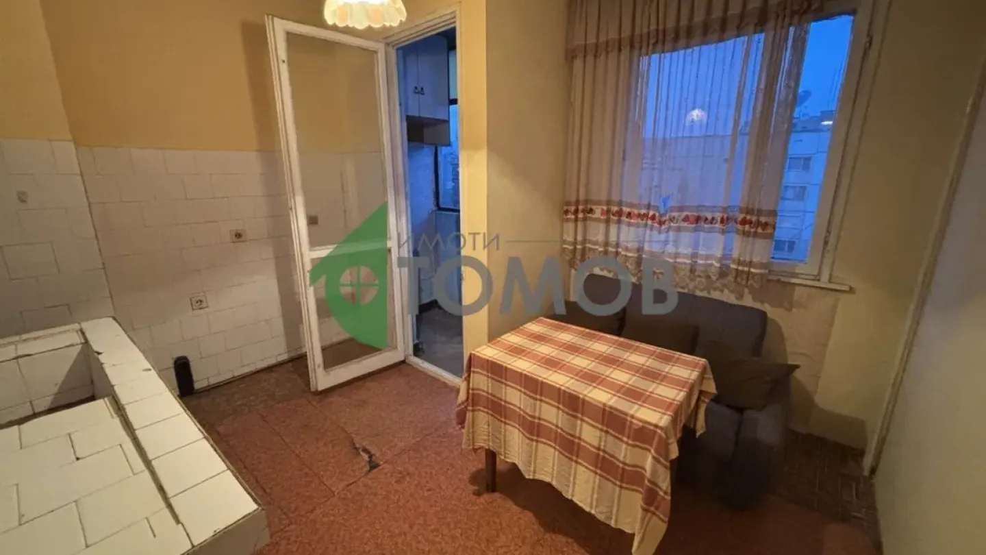 Spacious 2+1 Apartment in Stara Zagora – Great Location - Image 2