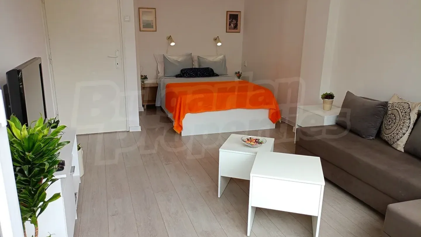 Stylish Varna Apartment: Fully Furnished, Prime Location, 77m2 - Image 4