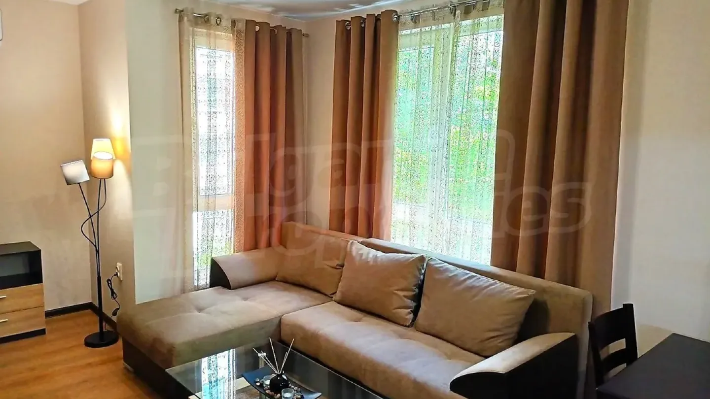 Luxurious Fully Furnished 1-Bedroom Apartment Near Artillery Park - Image 5