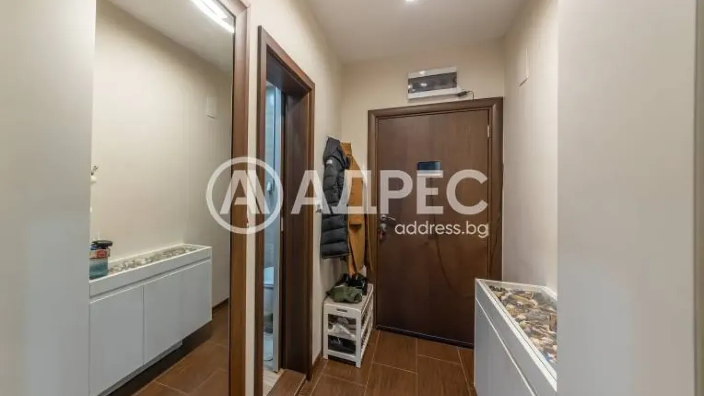 Spacious, Fully Furnished Panorama Apartment in Varna’s Brzyaq District for Sale - Image 4