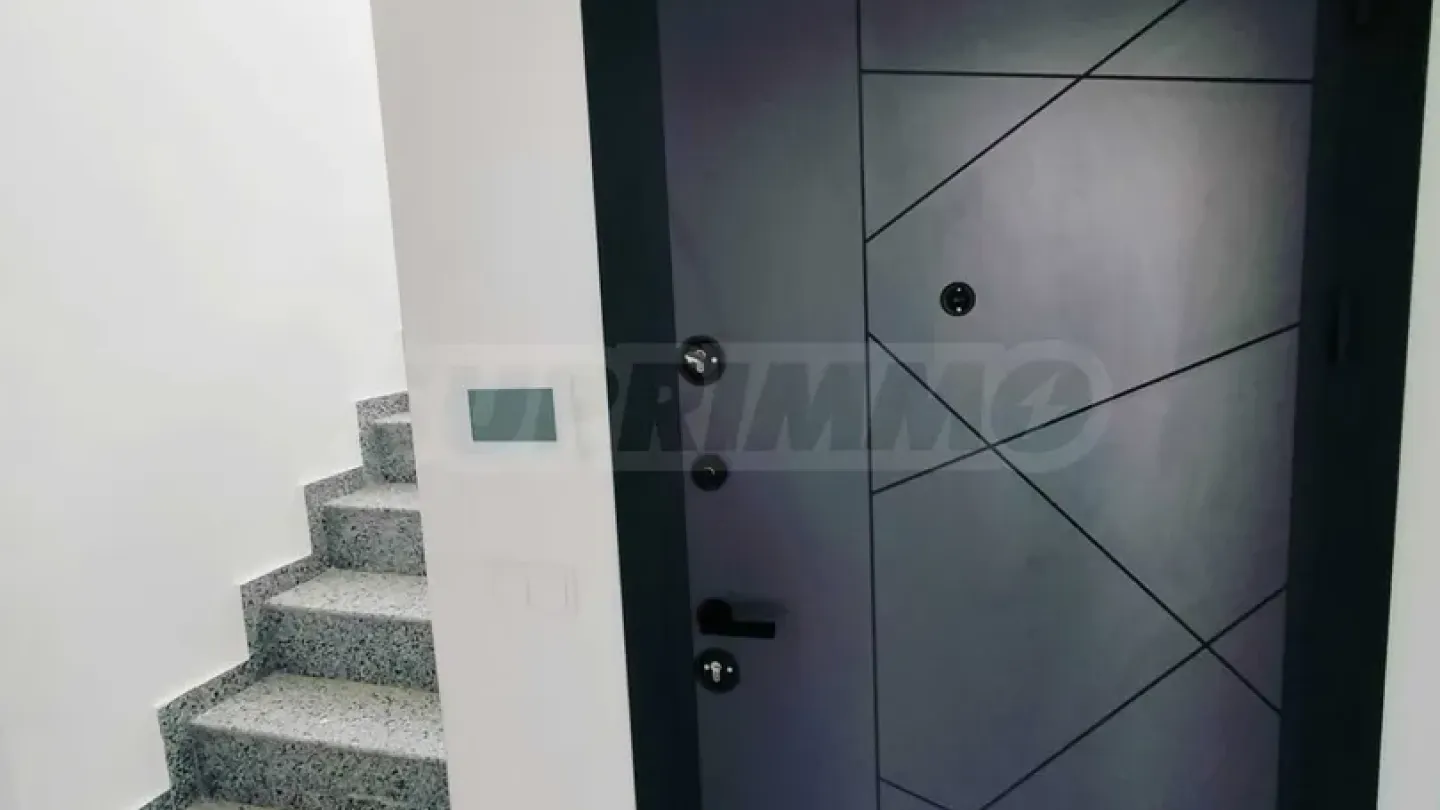 Spacious Levski Maisonette - Varna, Bulgaria, 117m2 - Image 5