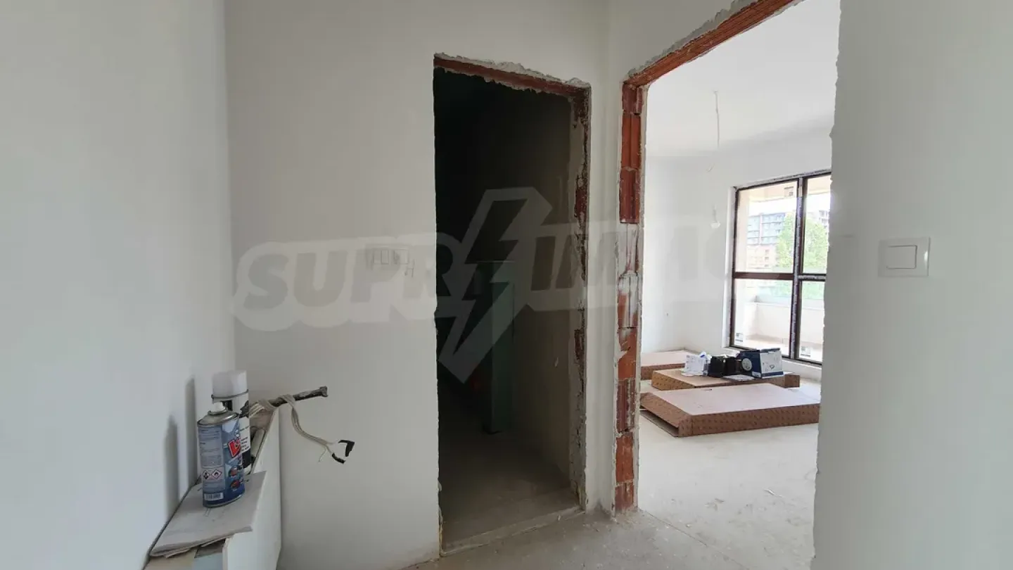 Spacious Varna Apartment with Stunning Sea Views. - Image 1