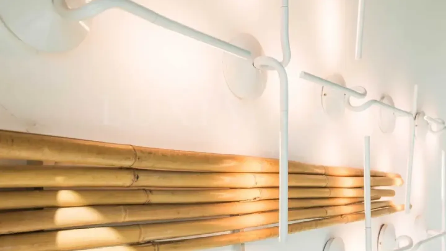 Spacious Sea View Apartment with Smart Home Features - Image 2