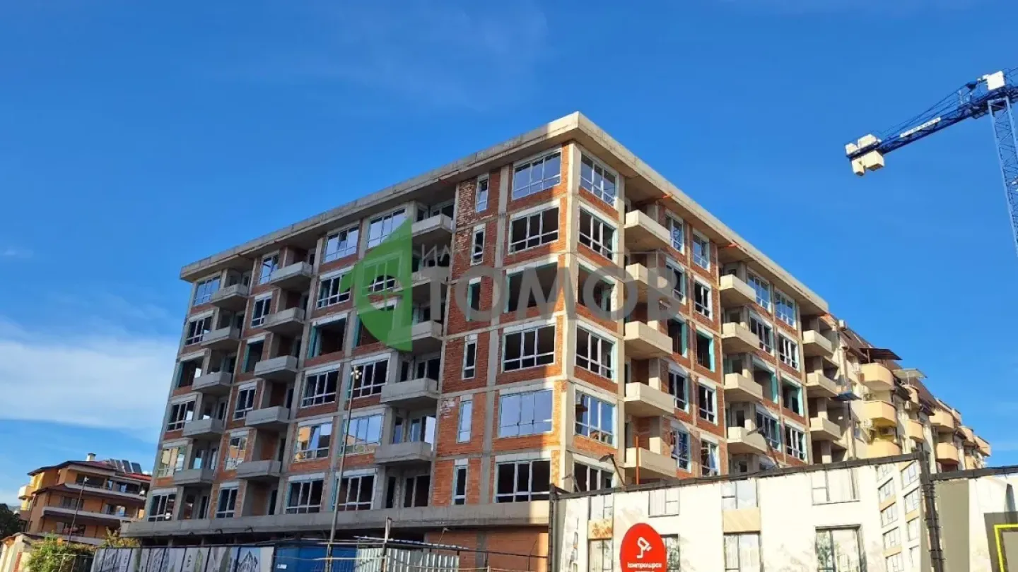 Spacious 3-Bedroom Apartment in New Stara Zagora, Bulgaria - Image 1