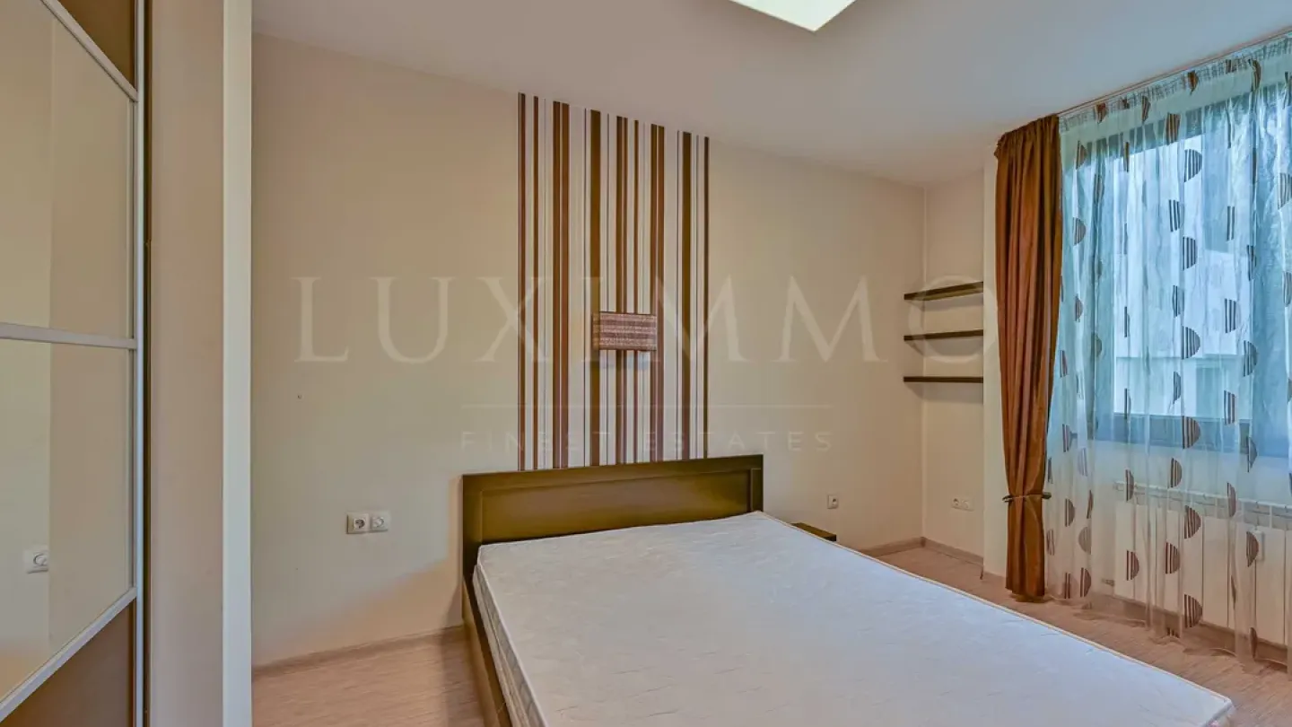 Spacious Fully Furnished Apartment Near South Park, Sofia - Image 1