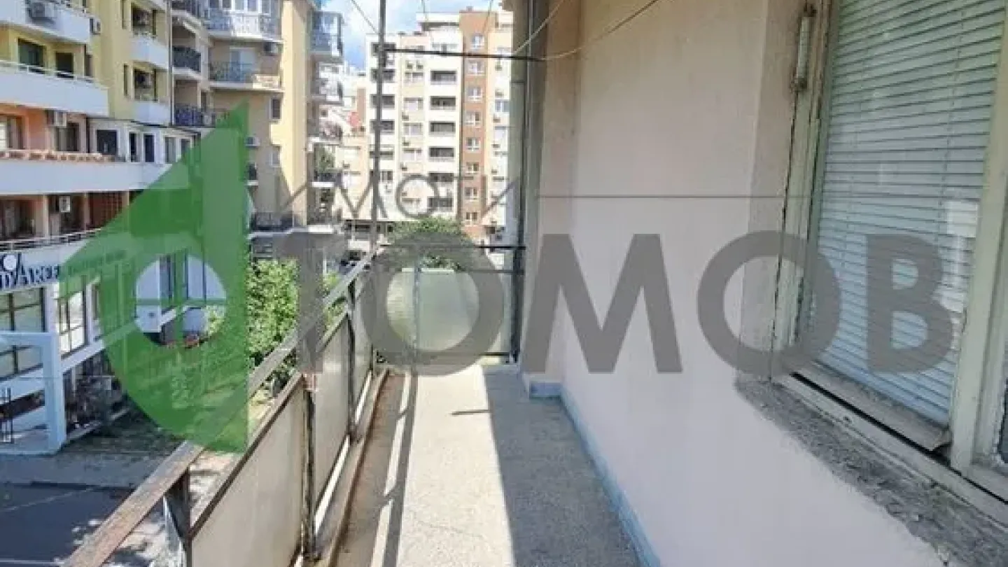 Spacious 3-Bedroom Apartment in Stara Zagora Center – Great Value - Image 5