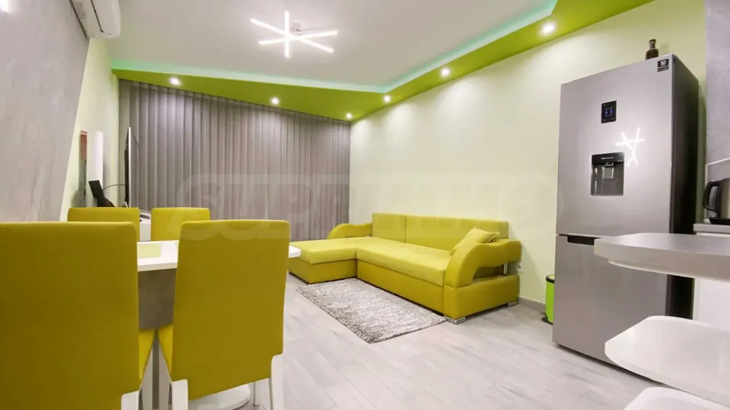 Spacious, Modern 3BR Apartment with Garage - Plovdiv - Image 2