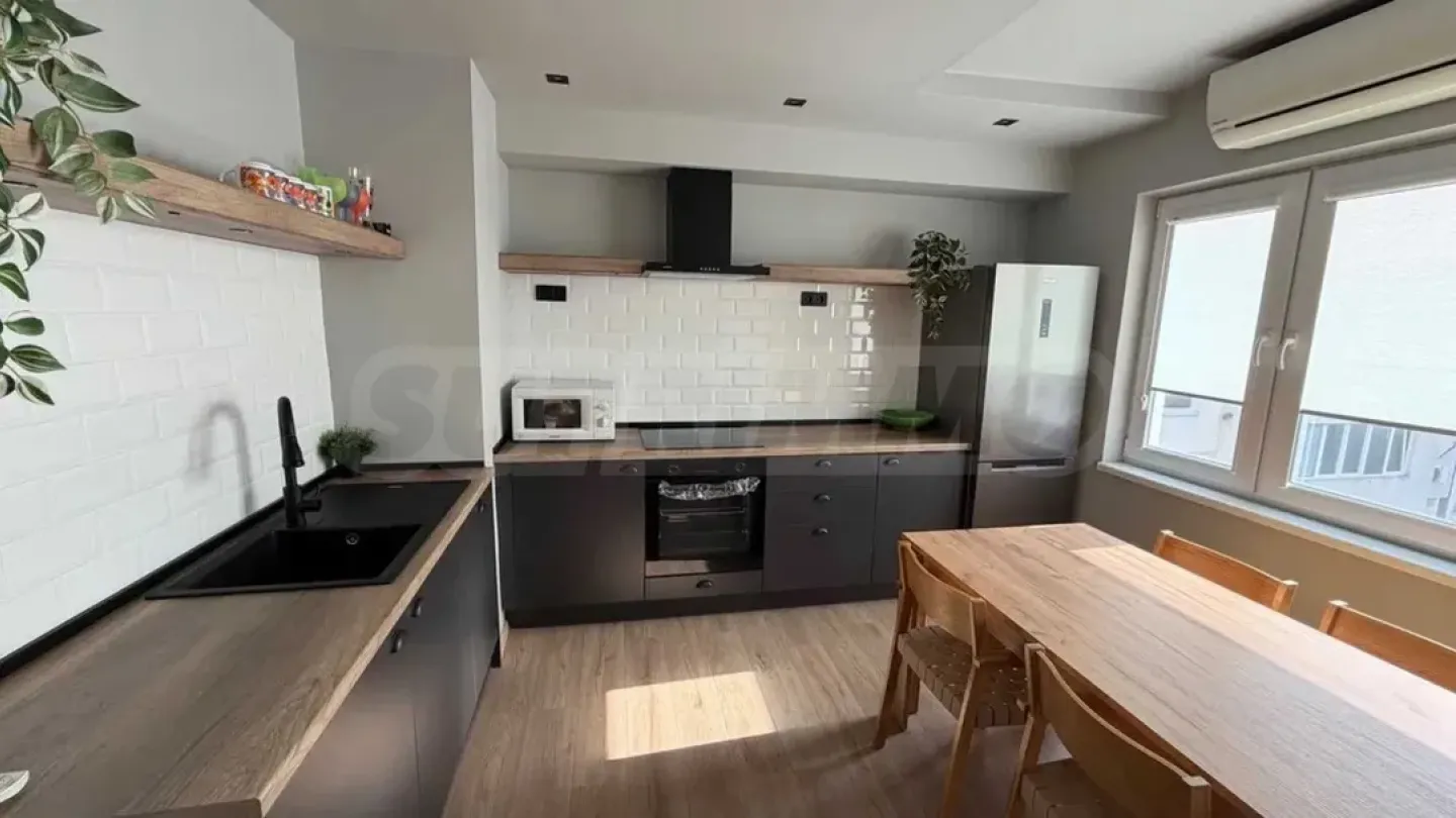 Spacious, Fully Furnished Apartment in Varna's "Tsvetyan Quarter" - Image 3