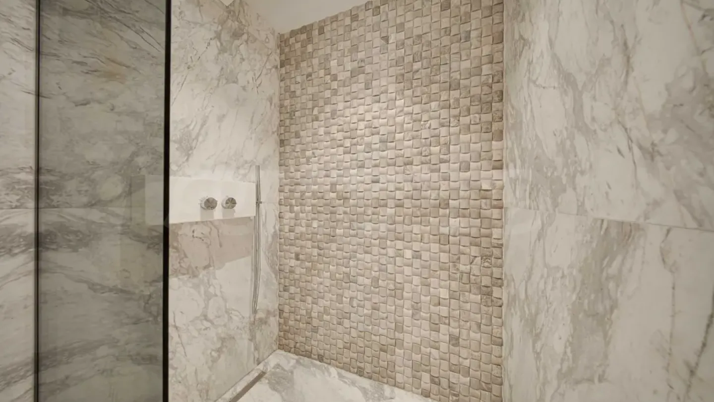 Luxurious Three-Bedroom Apartment in Sofia’s Prime Location – Exceptional Views & Features. - Image 3