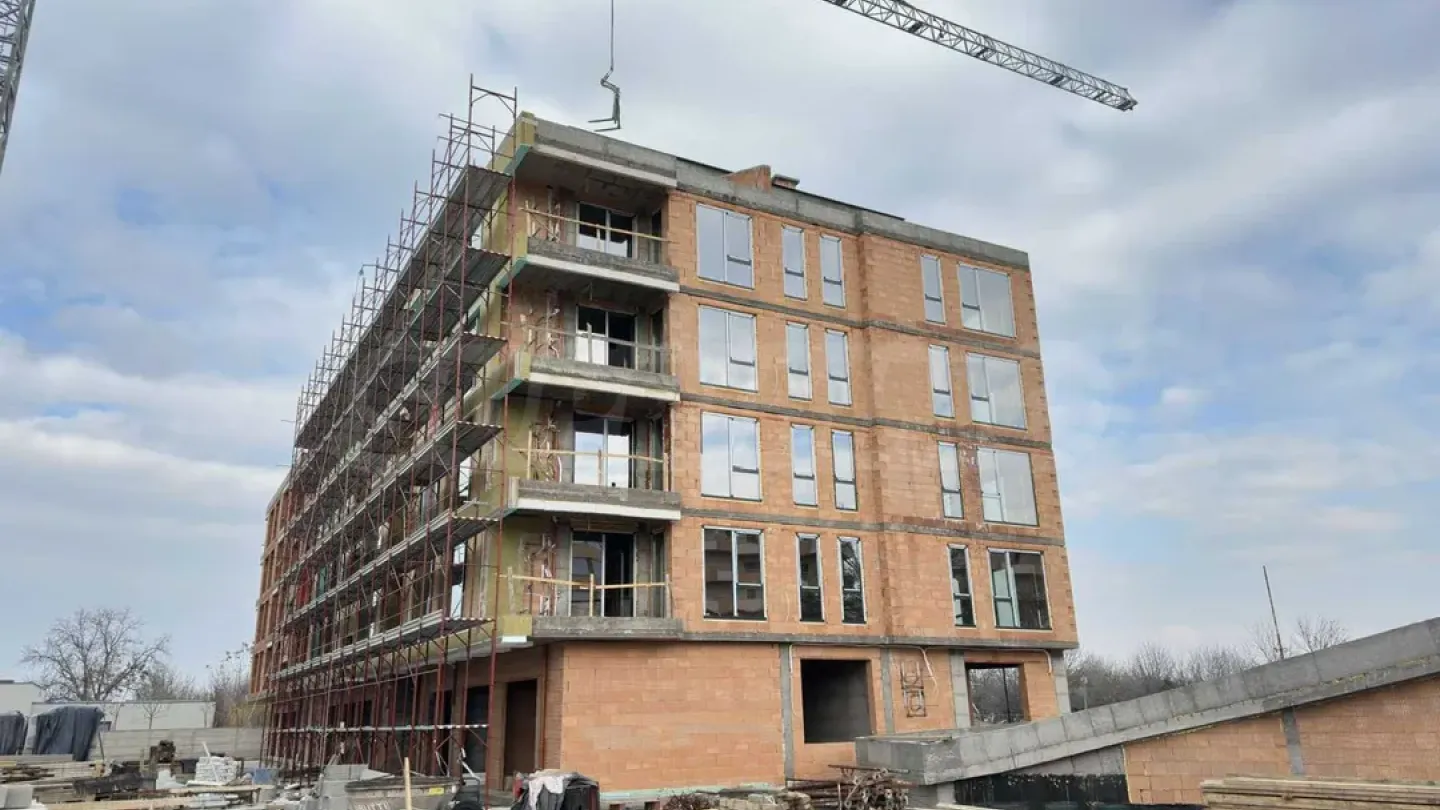 New 3-Bedroom Apartment in Plovdiv, Bulgaria - Image 3