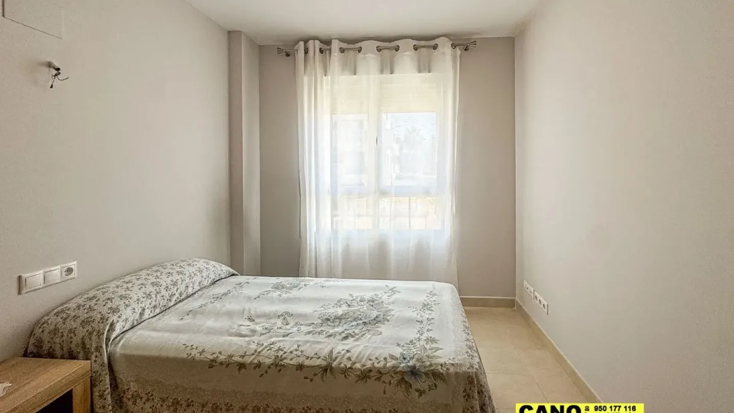 Spacious 2-Bedroom Apartment with Terrace in El Toyo, Spain - Image 1