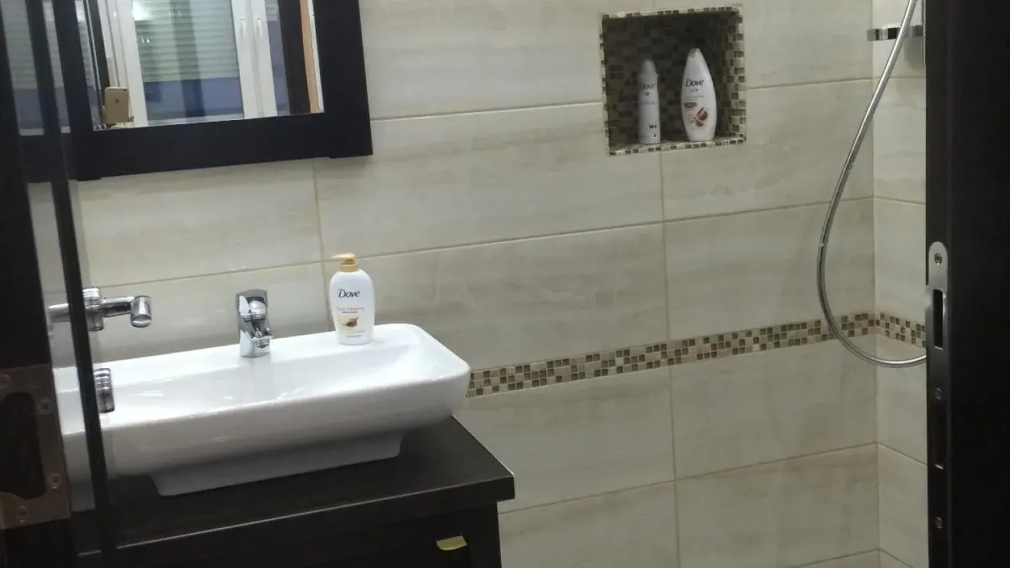 Spacious 2-Bedroom Apartment with Great Views in Belgrade - Image 5