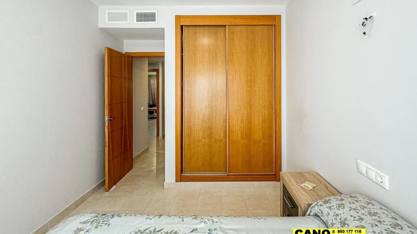 Spacious 2-Bedroom Apartment with Terrace in El Toyo, Spain - Image 5