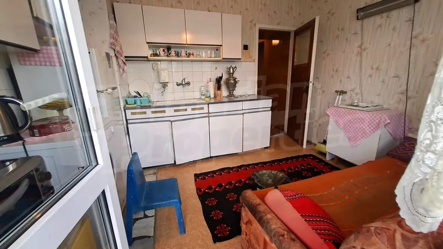 Spacious 3-Bed Apartment in Levski, Varna - Investment Opportunity - Image 5