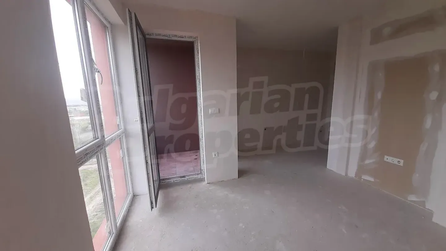 Bright Varna Apartment - New Construction, 52 sqm, BGS Ready - Image 4