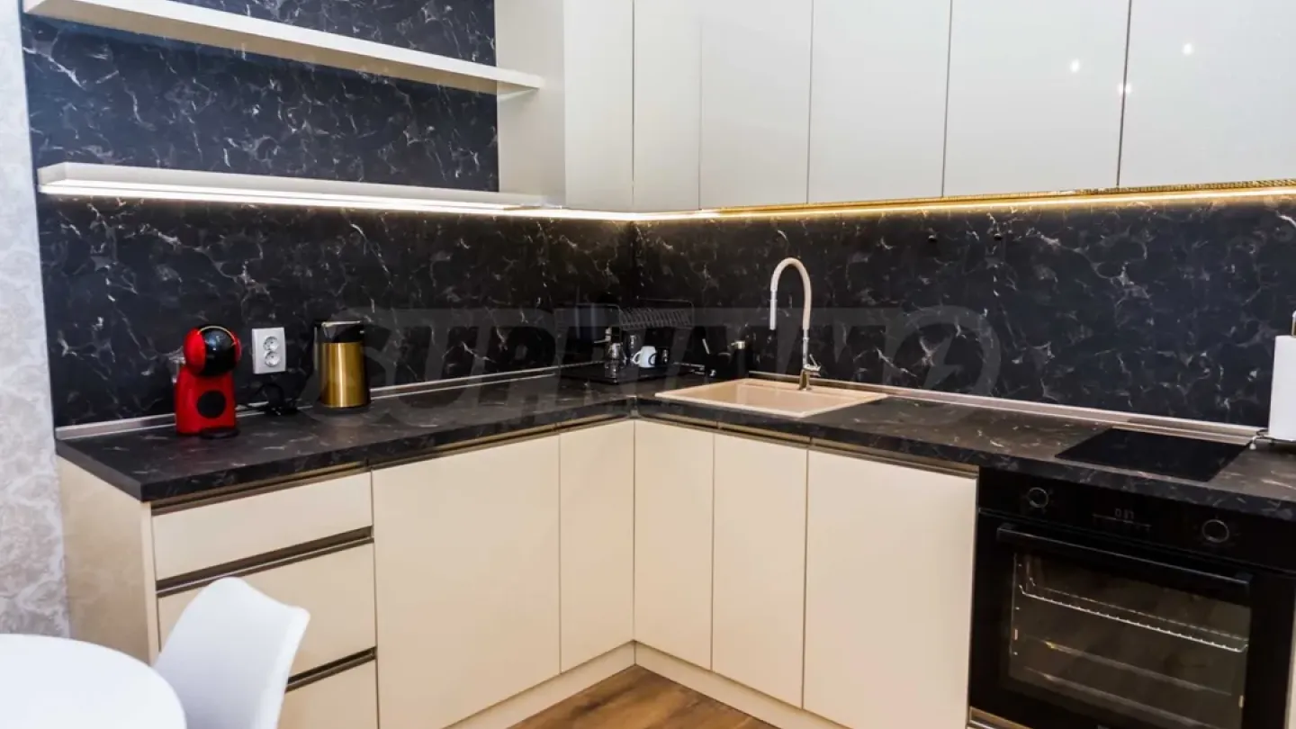 Spacious Fully Furnished Apartment Near Burgas Gardens - Image 2