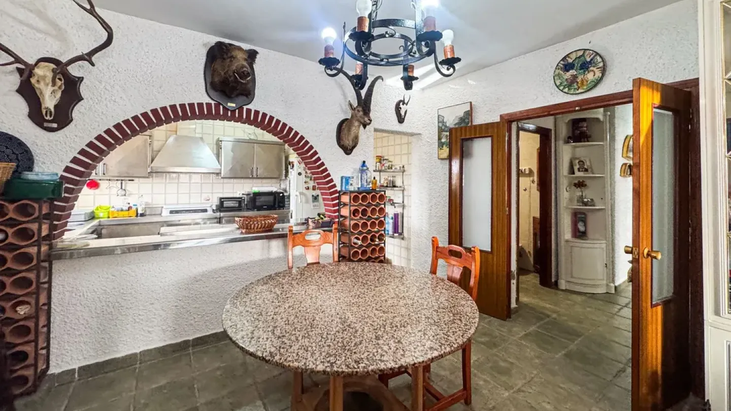 Spacious Cortijo with Land in Níjar, Spain - 3 Bedrooms - Image 5