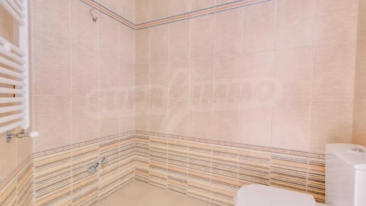 Spacious Villa in Kallithea with Pool and Multiple Amenities - Image 2