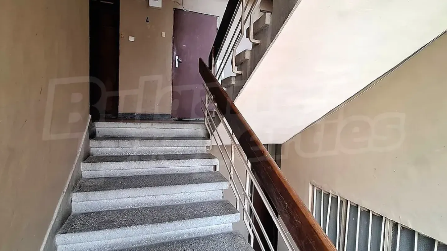 Stylish Studio Apartment Near Avangard Hall – Plovdiv, Bulgaria - Image 2