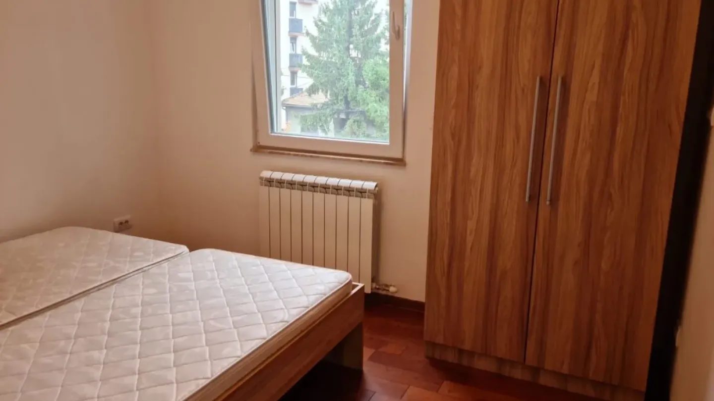 Spacious 3-Bedroom Apartment in New Belgrade, Zvezdara - Rent - Image 1